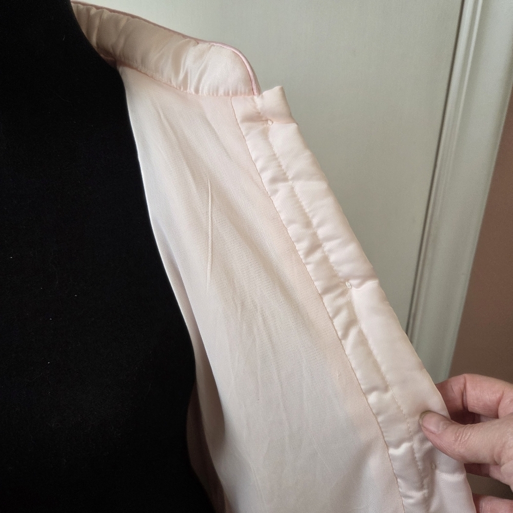 VINTAGE SEARS Pink Quilted Satin Bed Jacket Coquette Romantic - Picture 7 of 8
